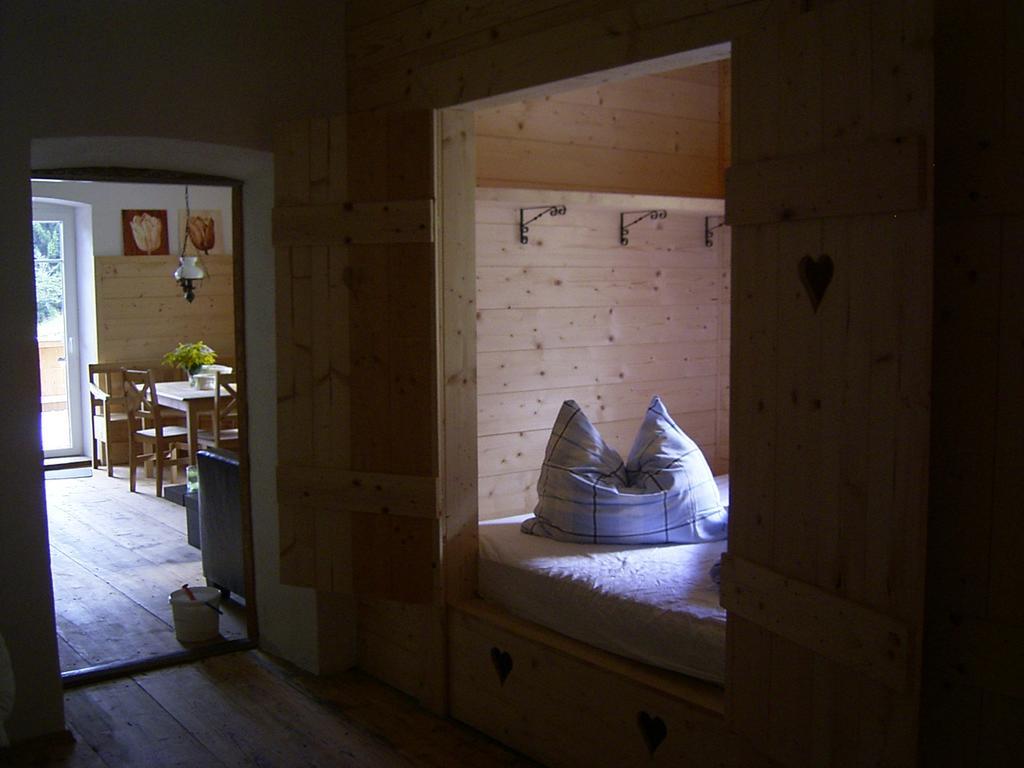 Landhof Schober Appartementen ไวสซ์บริอาค ภายนอก รูปภาพ